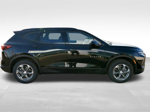 Used 2024 Chevrolet Blazer LT w/ Convenience Package AWD/4WD image 17