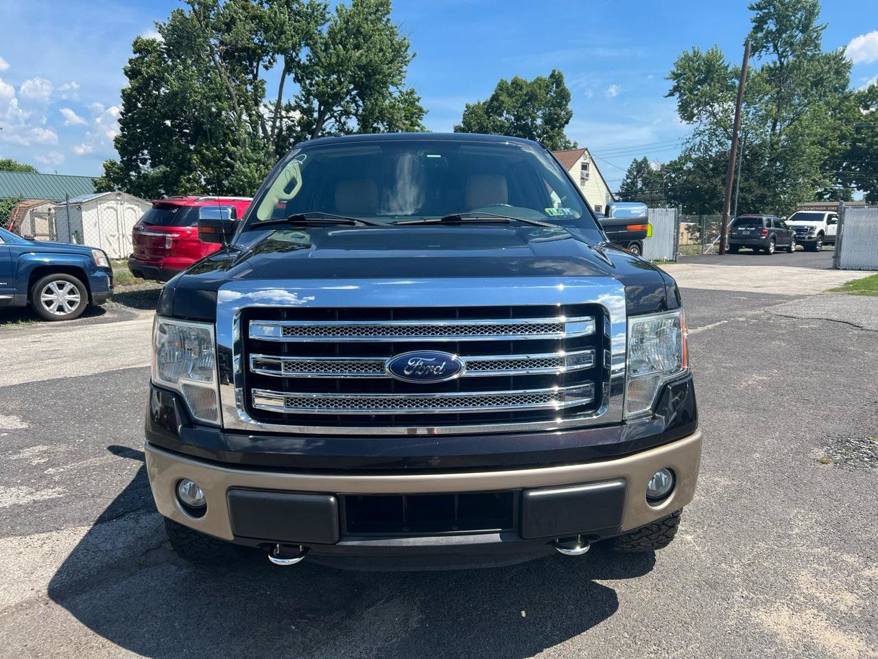 Used 2014 Ford F150 Lariat w/ Lariat Chrome Package AWD/4WD image 2