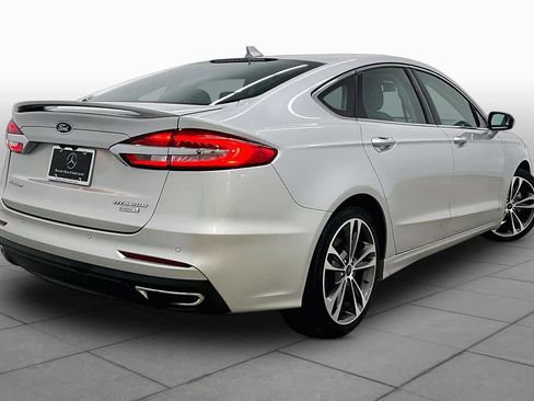 Used 2019 Ford Fusion Titanium FWD image 13