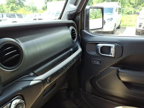 Used 2022 Jeep Wrangler Unlimited Sport AWD/4WD image 28