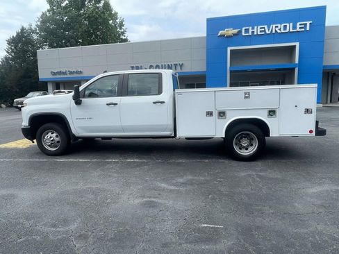 Used 2025 Chevrolet Silverado 3500 W/T AWD/4WD image 6