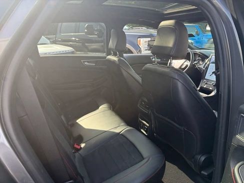 Used 2024 Ford Edge ST-Line w/ Class II Trailer Tow Package AWD/4WD image 10
