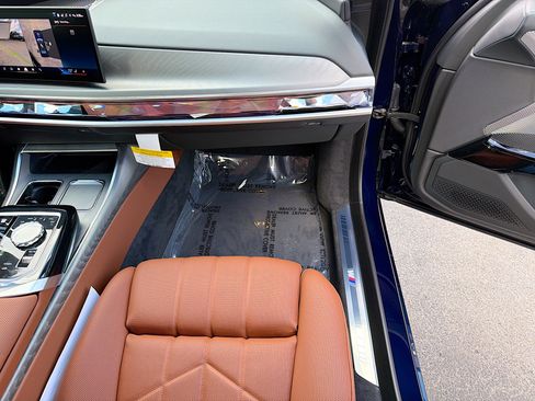 New 2026 BMW 760i xDrive w/ Executive Package AWD/4WD image 17