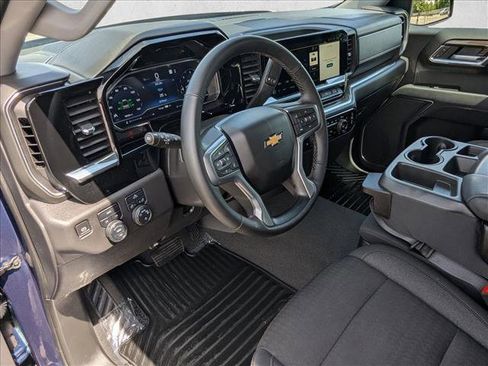 Used 2023 Chevrolet Silverado 1500 LT AWD/4WD image 10