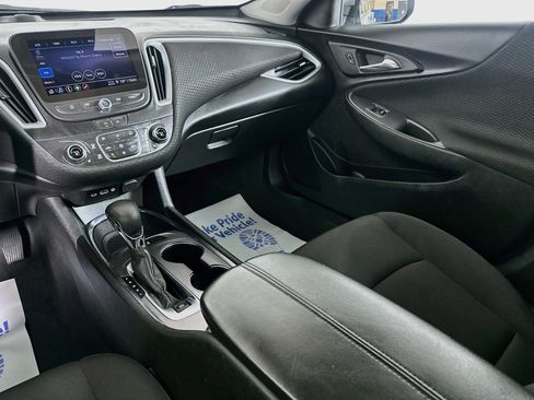 Used 2023 Chevrolet Malibu LT FWD image 22