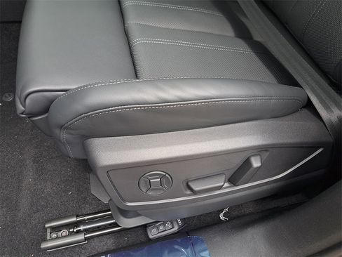 New 2025 Audi Q5 Premium Plus image 19