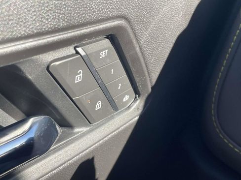New 2026 Chevrolet Colorado ZR2 AWD/4WD image 17