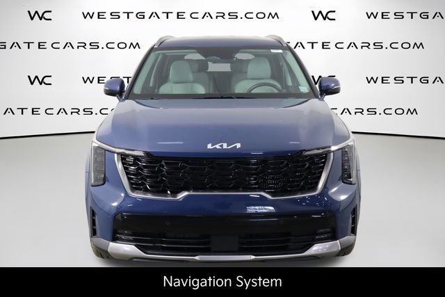 Used 2025 Kia Sorento EX FWD image 2