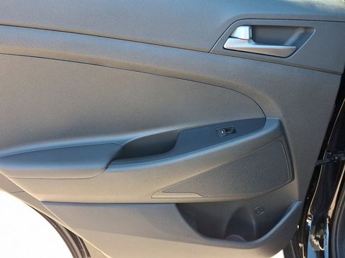 Used 2017 Hyundai Tucson SE image 19