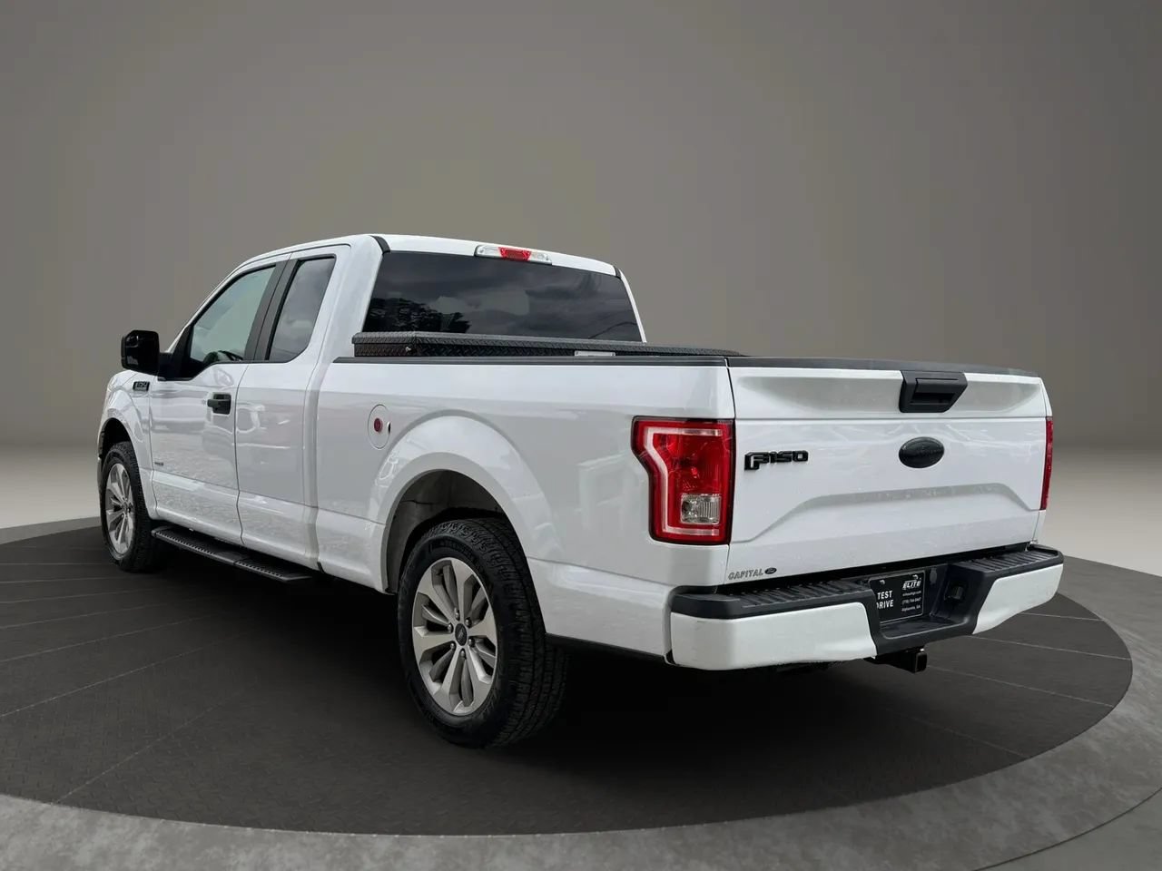 Used 2017 Ford F150 XL w/ Equipment Group 101A Mid RWD image 6
