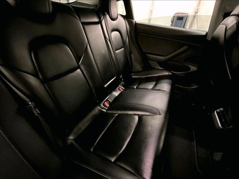 Used 2019 Tesla Model 3 Mid Range image 27