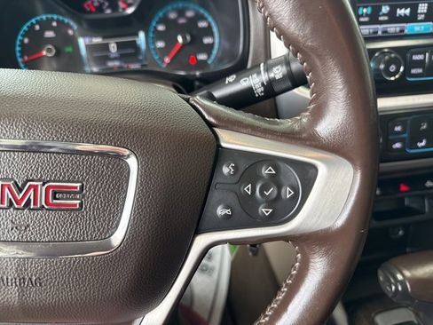 Used 2017 GMC Canyon SLT image 24