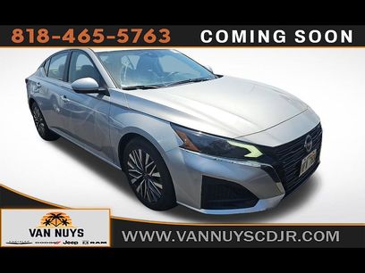 Used 2023 Nissan Altima 2.5 SV