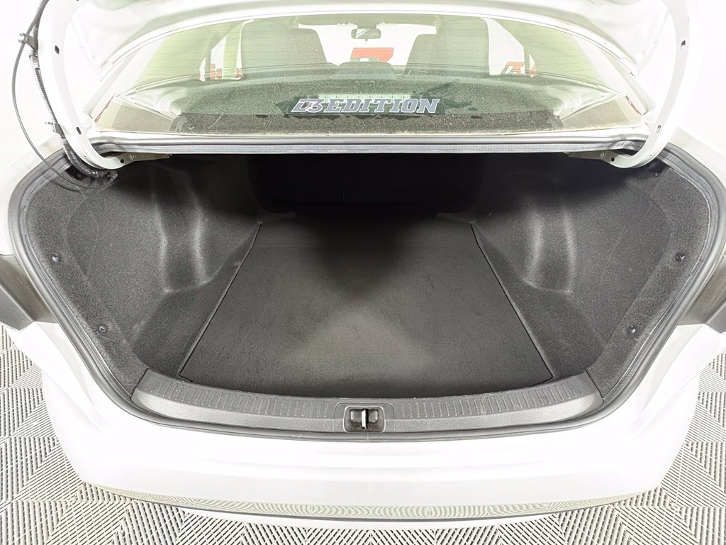 Used 2022 Toyota Corolla LE FWD image 44