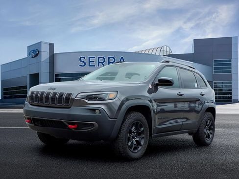Used 2023 Jeep Cherokee Trailhawk w/ Trailer Tow Group AWD/4WD image 1