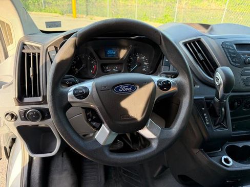 Used 2019 Ford Transit 150 130 Low Roof RWD image 21
