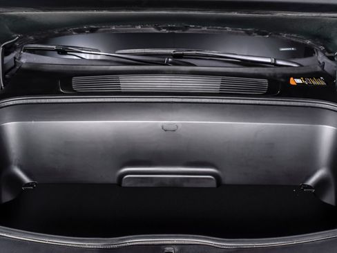 Used 2024 Rivian R1S Adventure AWD/4WD image 8