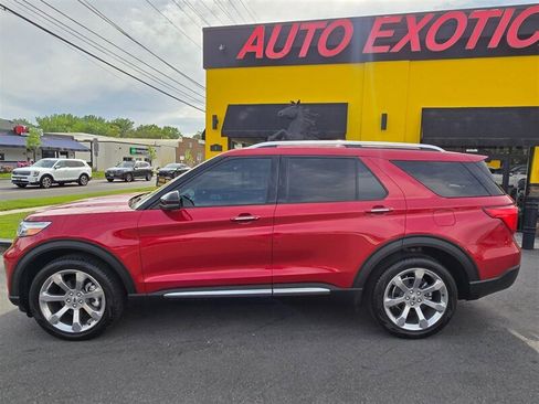 Used 2020 Ford Explorer Platinum w/ Premium Technology Package AWD/4WD image 25