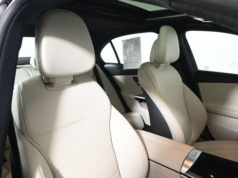 Certified 2025 Mercedes-Benz C 300 4MATIC Sedan image 33
