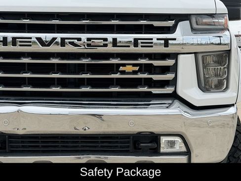 Used 2021 Chevrolet Silverado 2500 LTZ w/ LTZ Plus Package AWD/4WD image 4