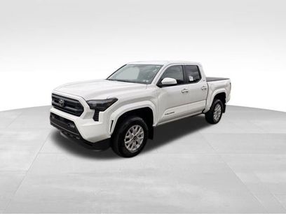 New 2025 Toyota Tacoma SR5