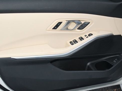 Used 2025 BMW 330i xDrive Sedan w/ M Sport Package image 22