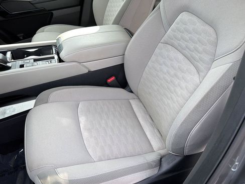 Used 2024 Nissan Pathfinder SV FWD image 30