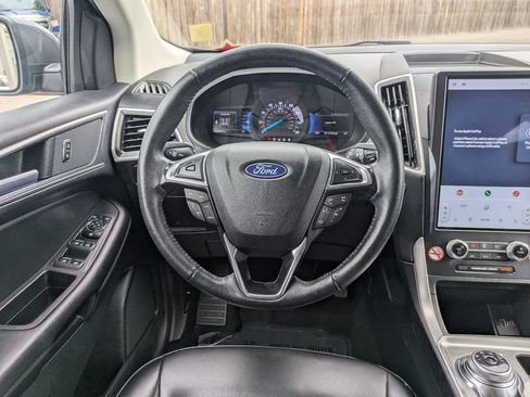 Used 2024 Ford Edge SEL AWD/4WD image 16