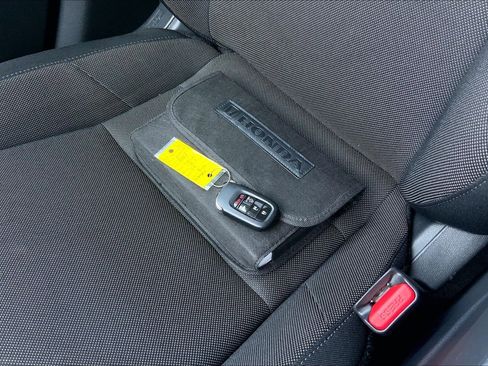 Used 2023 Honda CR-V EX image 12