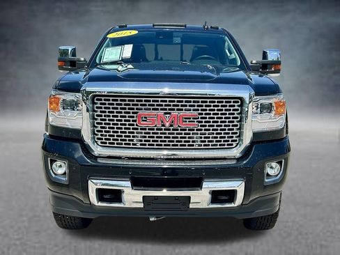 Used 2015 GMC Sierra 3500 Denali w/ Duramax Plus Package AWD/4WD image 2
