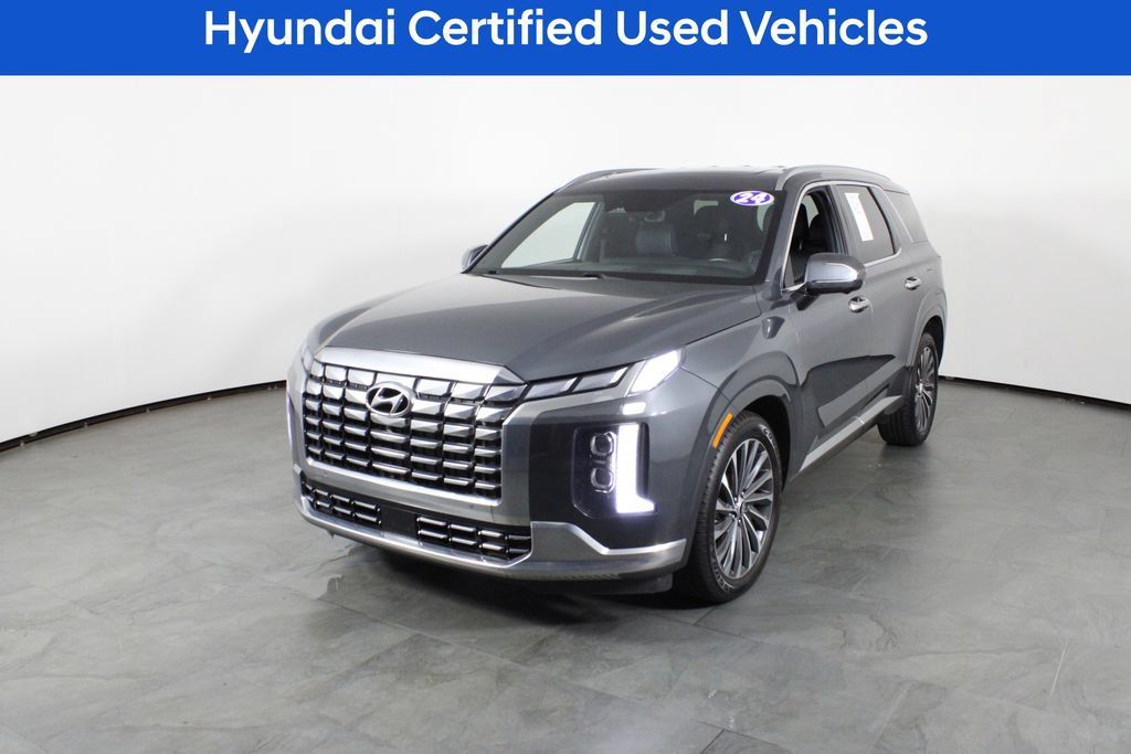 Certified 2024 Hyundai Palisade Calligraphy FWD image 2