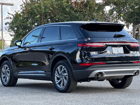 Used 2025 Lincoln Corsair FWD w/ Equipment Group 101A image 6