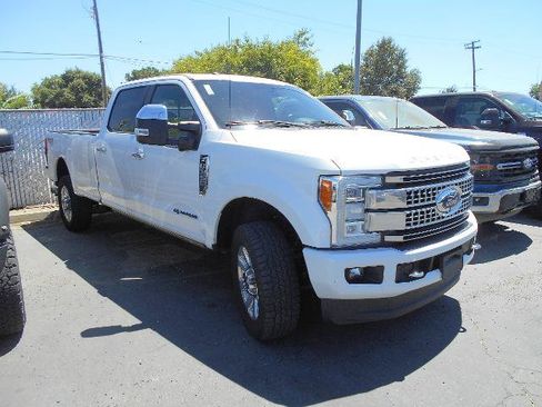 Certified 2018 Ford F350 Platinum w/ Platinum Ultimate Package AWD/4WD image 1