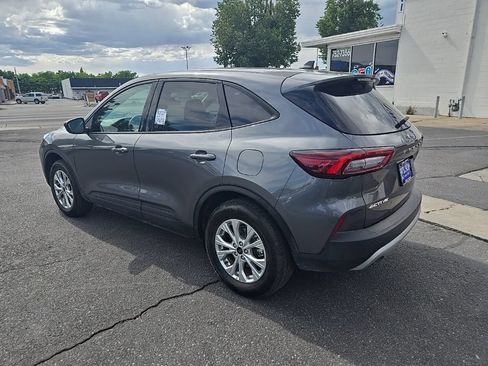 Used 2025 Ford Escape Active AWD/4WD image 8