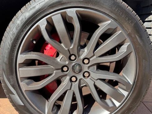Used 2017 Land Rover Range Rover Sport HSE Dynamic AWD/4WD image 32