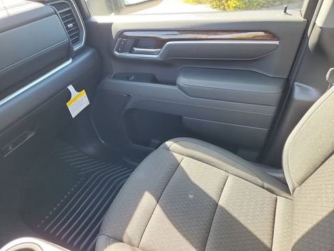 New 2026 GMC Sierra 2500 SLE image 13