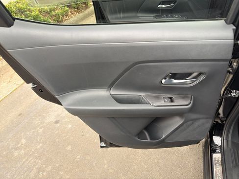 New 2026 Nissan Kicks SR w/ SR Premium Package image 30