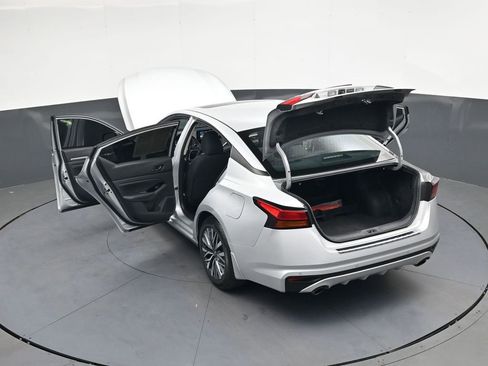 Used 2023 Nissan Altima 2.5 SV w/ SV Premium Package FWD image 55