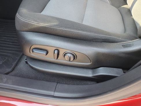 Used 2023 Chevrolet Blazer LT w/ Convenience Package image 9