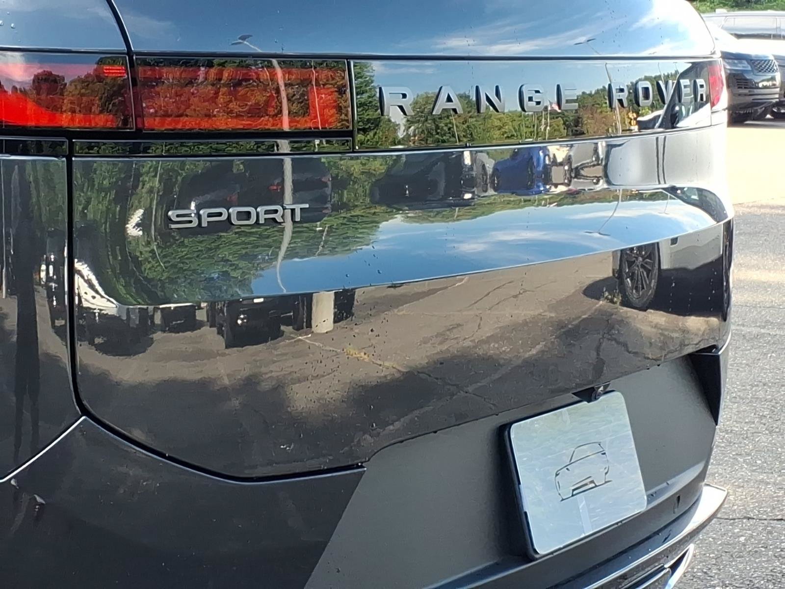 New 2027 Land Rover Range Rover Sport SE AWD/4WD image 19