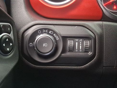 Used 2020 Jeep Wrangler Rubicon w/ LED Lighting Group AWD/4WD image 25