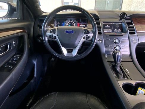Used 2014 Ford Taurus Limited FWD image 5