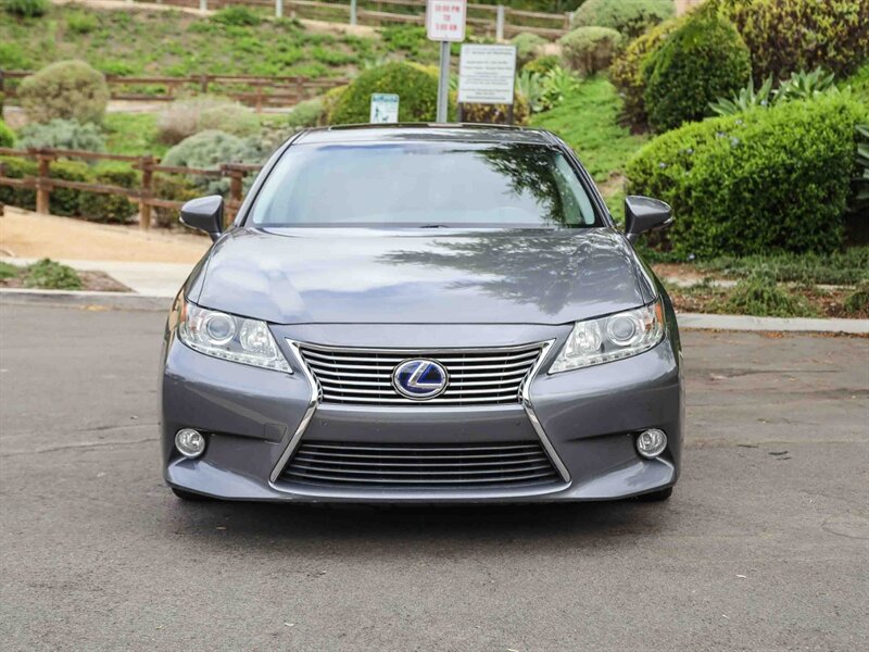 Used 2013 Lexus ES 350 w/ Luxury Pkg FWD image 8