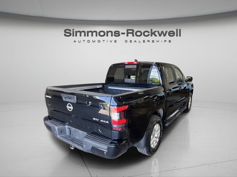 Used 2023 Nissan Frontier SV w/ SV Convenience Package AWD/4WD image 5