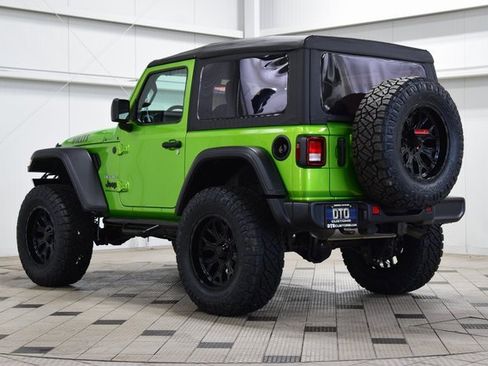 Used 2025 Jeep Wrangler Sport image 5
