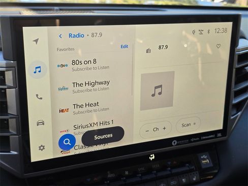 Used 2023 Toyota Tundra Limited image 65