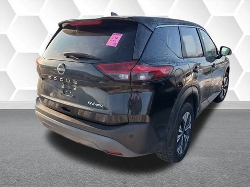 Used 2023 Nissan Rogue SV image 4