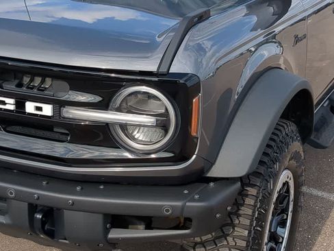 Used 2023 Ford Bronco Outer Banks w/ Sasquatch Package AWD/4WD image 10