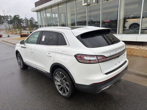 Used 2022 Lincoln Nautilus Reserve w/ Equipment Group 202A image 9