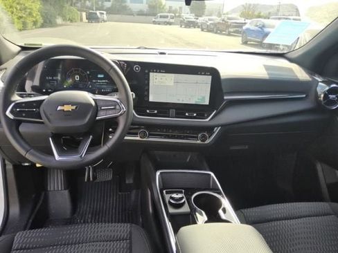 Used 2026 Chevrolet Equinox LT w/ LPO, Floor Liner Package image 8